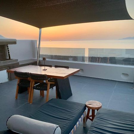 Incognito Beach Villa Santorini Kamari  Luaran gambar
