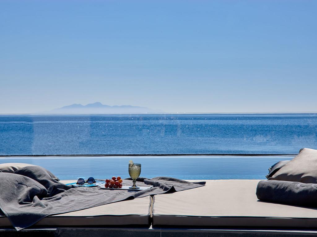 Incognito Beach Villa Santorini Kamari  Luaran gambar