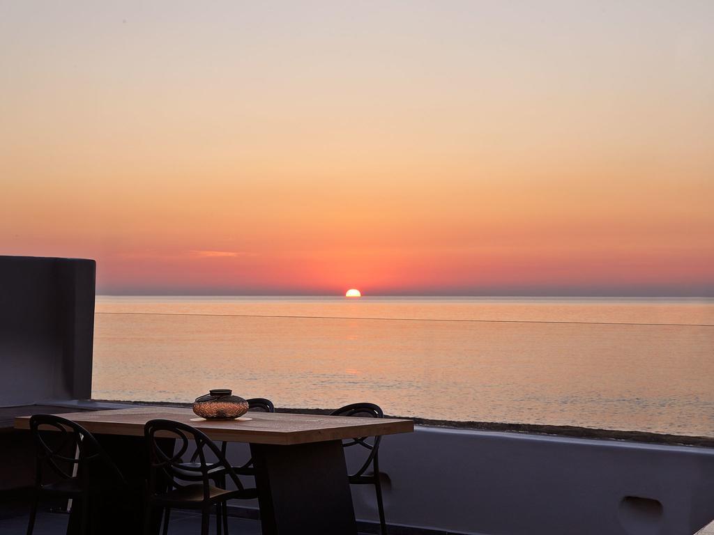 Incognito Beach Villa Santorini Kamari  Luaran gambar